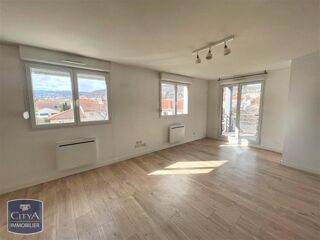  Appartement à louer 3 pièces 62 m²