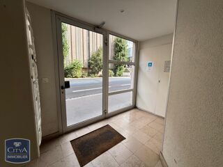  Appartement à louer 2 pièces 33 m²