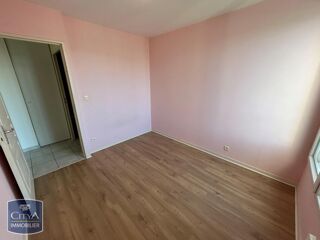  Appartement à louer 3 pièces 64 m²