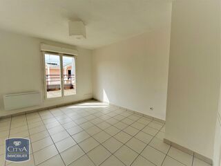  Appartement à louer 2 pièces 35 m²