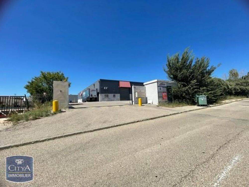   Location / Local Commercial - 452 m² 