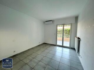  Appartement à louer 3 pièces 78 m²