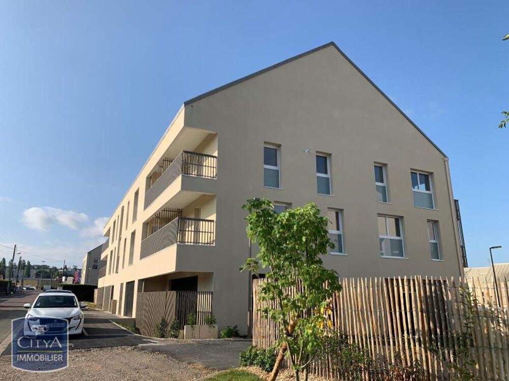 location Parking / Garage Freneuse (78840)
