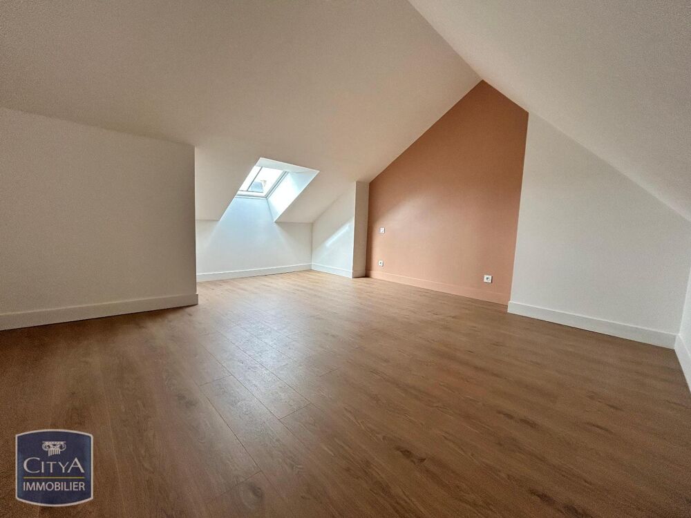 location Appartement - 2 pièce(s) - 56 m² Charleville-Mézières (08000)