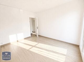  Appartement à louer 4 pièces 72 m²