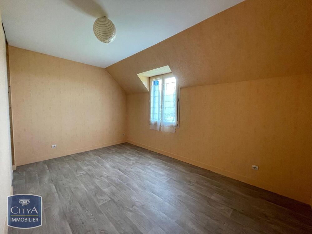 À LOUER : Appartement T3 situé à Herbault, dans le dépar....