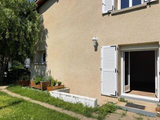 Maison à louer 4 pièces 132 m²