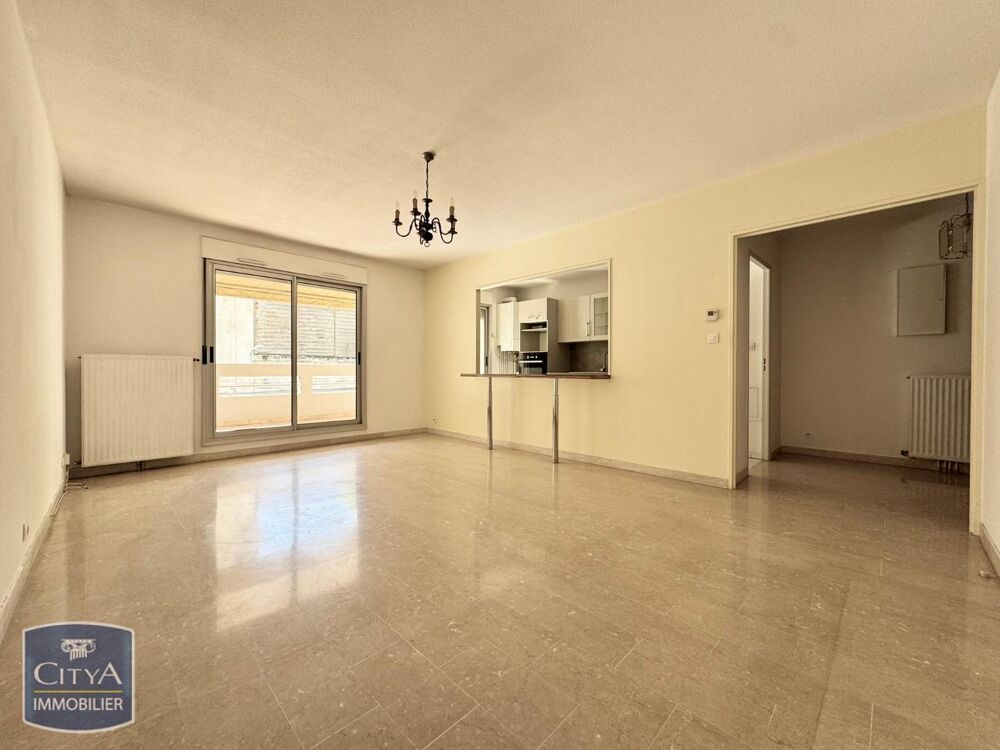 location Appartement - 4 pièce(s) - 82 m² Nîmes (30000)