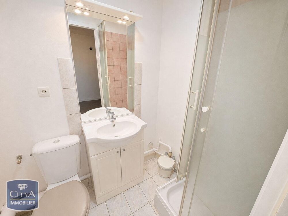 location Appartement - 1 pièce(s) - 24 m² Issoire (63500)