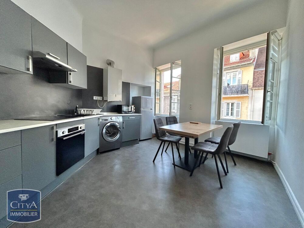 À LOUER : Appartement T2 situé à Pau (64000). Ce bien im....