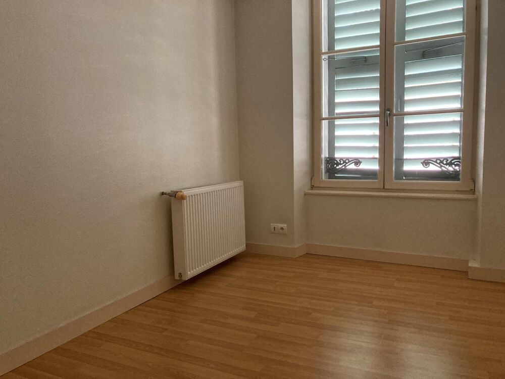**À LOUER : Appartement rénové T2 à Montbéliard !** Déco....