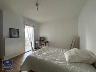  Appartement à louer 4 pièces 90 m²