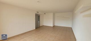  Appartement à louer 3 pièces 75 m²