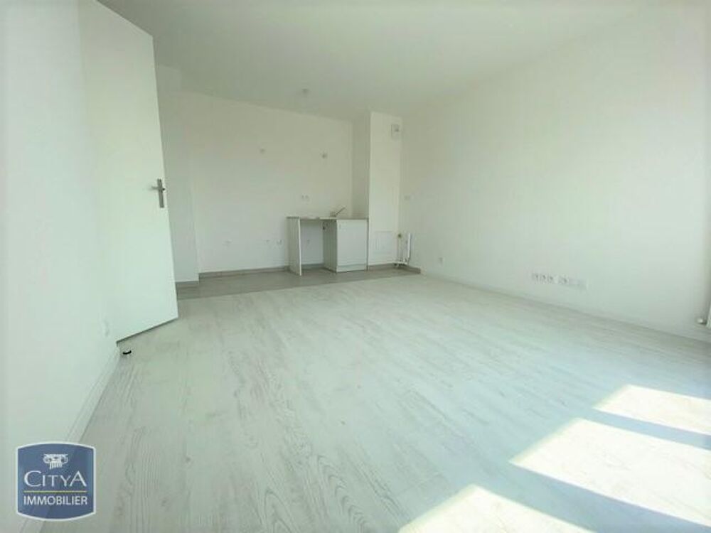 location Appartement - 3 pièce(s) - 54 m² Le Blanc-Mesnil (93150)