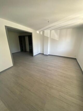  Appartement à louer 1 pièce 39 m²