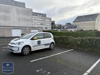  Parking / Garage à louer 