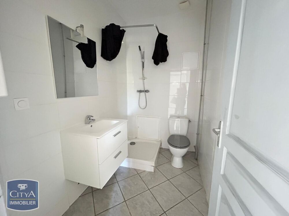 À louer : Appartement situé à Firminy, dans le départeme....