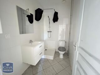  Appartement à louer 3 pièces 61 m²