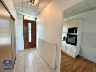  Appartement à louer 3 pièces 99 m²