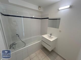  Appartement à louer 3 pièces 67 m²
