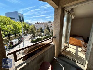  Appartement à louer 1 pièce 34 m²