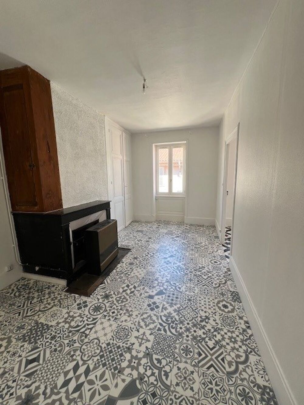 Appartement T2 rénové, situé rue Carnot -dans l'hyper ce....