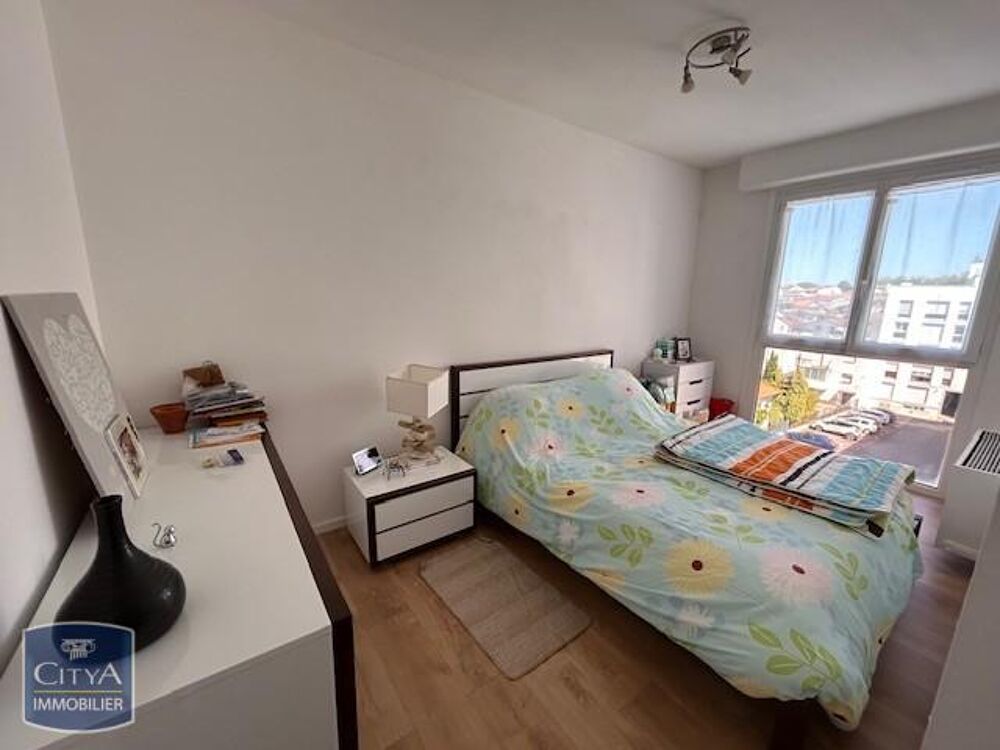 LOCATION ANNEE NON MEUBLEE - T3 - ROYAN CENTRE Nous vous....