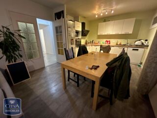  Appartement à louer 5 pièces 103 m²