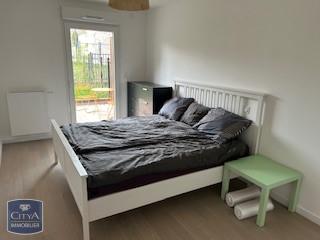  Appartement à louer 4 pièces 81 m²
