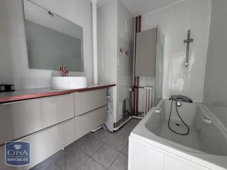  Appartement à louer 4 pièces 70 m²