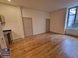  Appartement à louer 2 pièces 43 m²