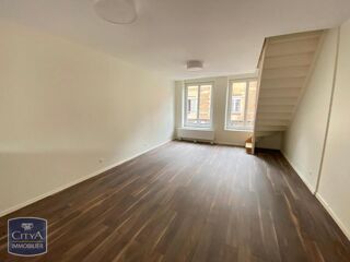  Appartement à louer 3 pièces 79 m²