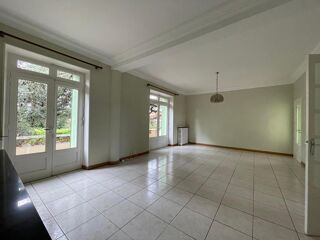  Appartement � louer 4 pi�ces 109 m�