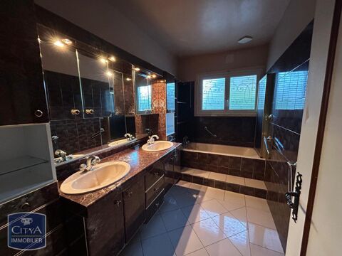  Maison � louer 4 pi�ces 105 m� Villeneuve sur lot