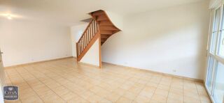  Appartement à louer 4 pièces 99 m²