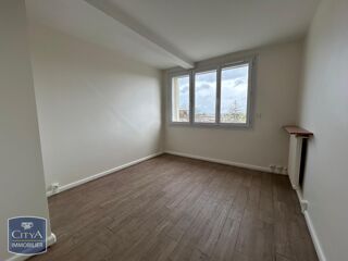  Appartement à louer 3 pièces 75 m²