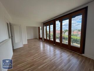  Appartement à louer 5 pièces 91 m²