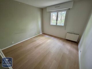  Appartement à louer 5 pièces 105 m²