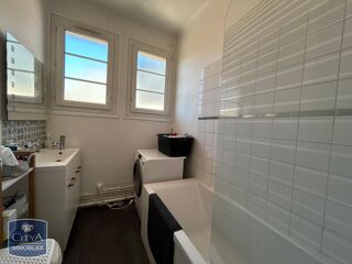  Appartement à louer 4 pièces 89 m²