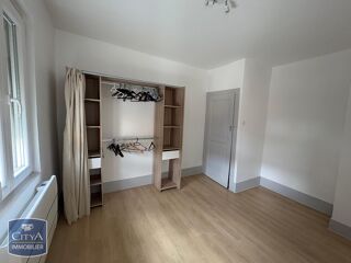  Appartement à louer 4 pièces 76 m²