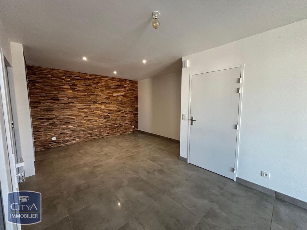 location Appartement - 4 pièce(s) - 126 m² Pia (66380)