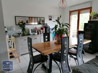  Appartement à louer 3 pièces 65 m²