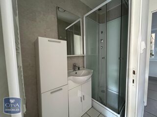  Appartement à louer 2 pièces 37 m²
