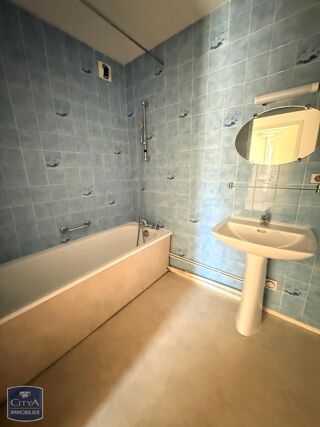  Appartement à louer 2 pièces 50 m²