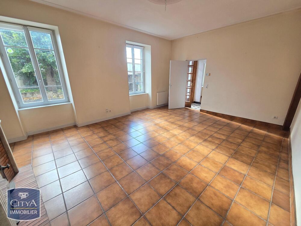 location Maison - 5 pièce(s) - 130 m² Perrier (63500)
