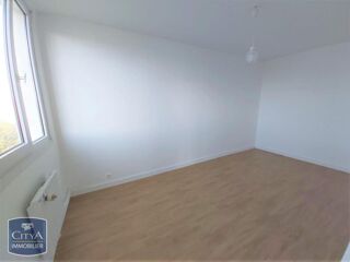  Appartement à louer 4 pièces 88 m²