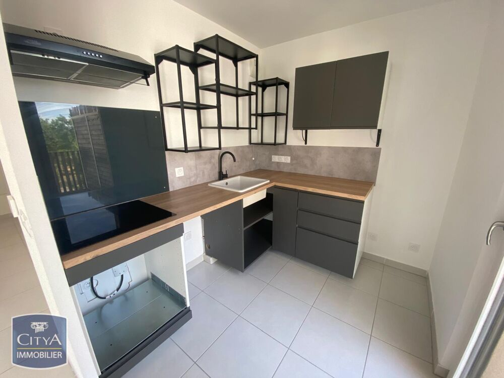 location Appartement - 2 pièce(s) - 41 m² Solliès-Pont (83210)