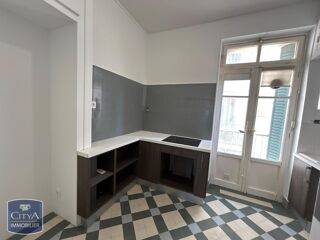  Appartement à louer 4 pièces 92 m²