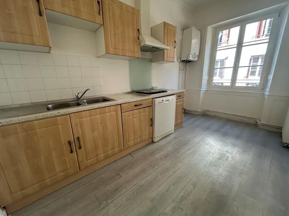 À LOUER : Appartement T3 situé à Montbéliard, dans le dé....