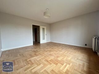  Appartement à louer 3 pièces 65 m²